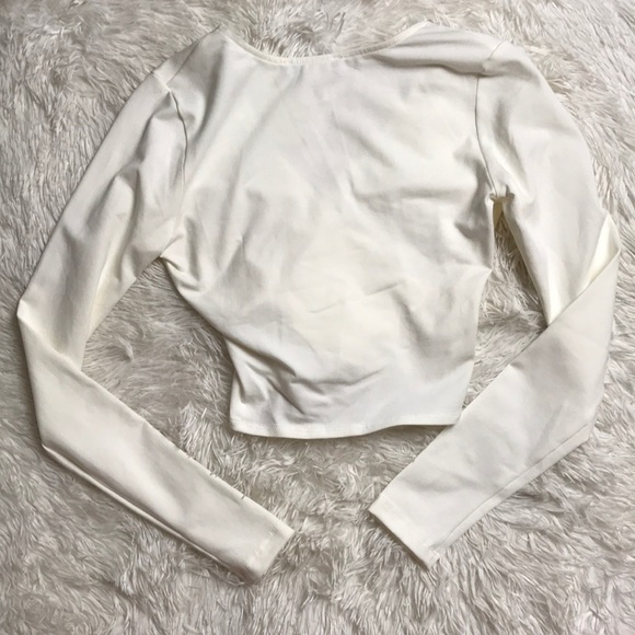 🎉Sale🎊 Arden B. Crop Top - Picture 12 of 14